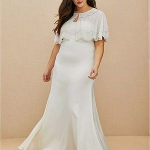 NWT Torrid Ivory Satin Beaded Capelet Bolero size 3X